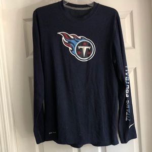 Men’s Nike long sleeve titans tee